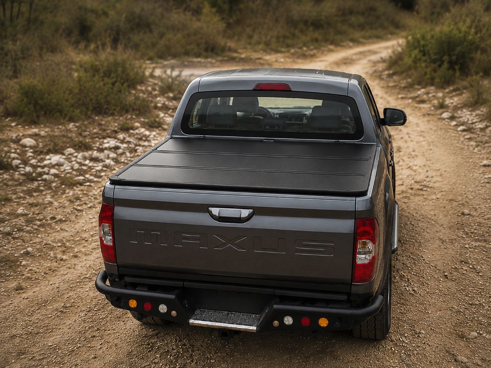 HSP | Aluminium Laderaumabdeckung 3-teilig klappbar | passend für Maxus T90 (2021+)