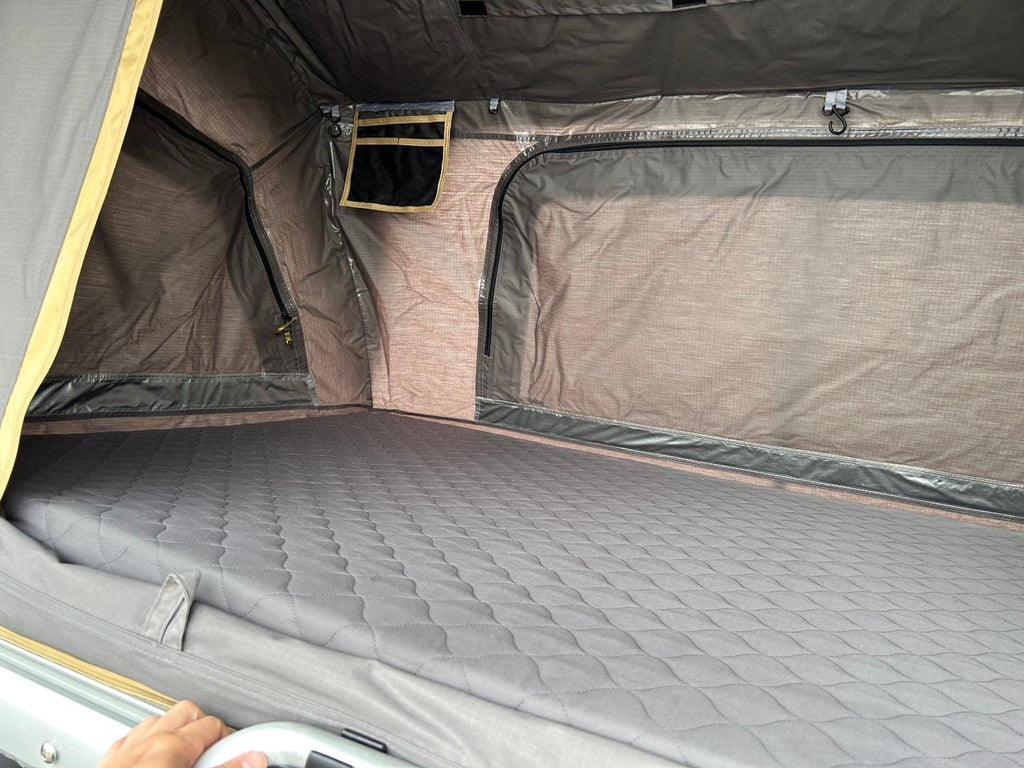Dachzelt WildLand Normandy Sky Auto 140 mit Vorzelt