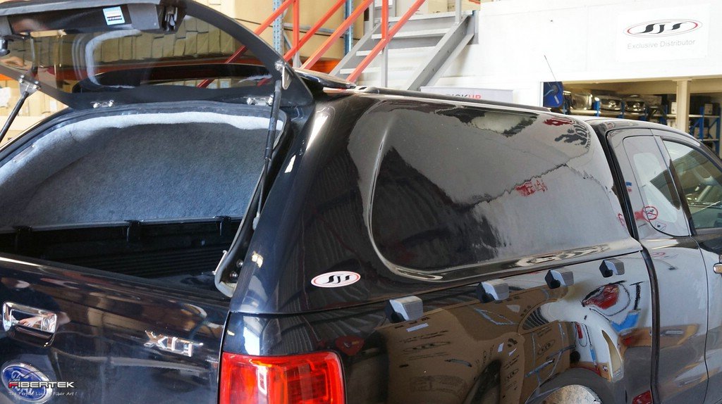 FORD RANGER EXTRA-CAB HARDTOP COMMERCIAL