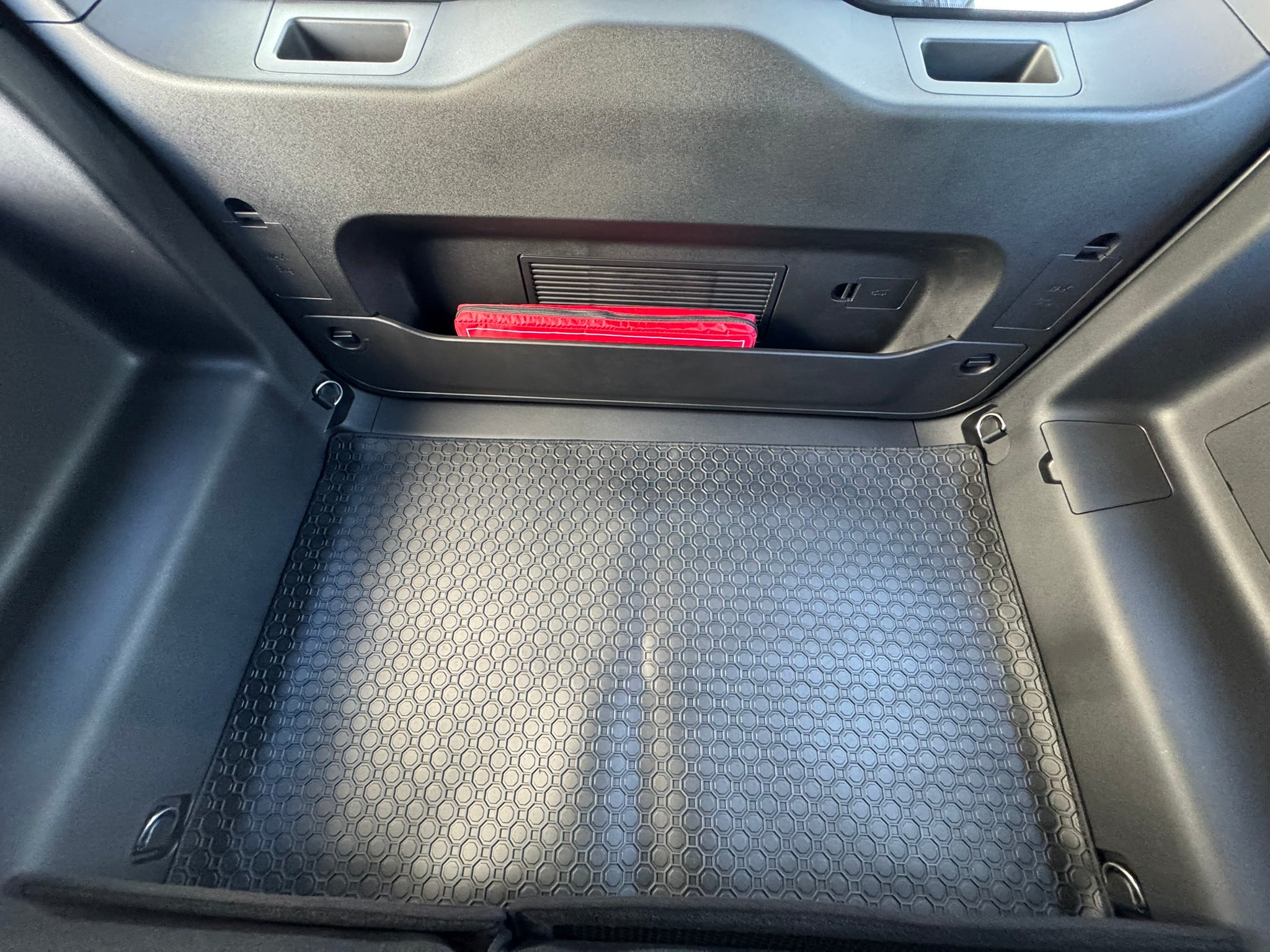 BAW 212 Cargo Area Protection