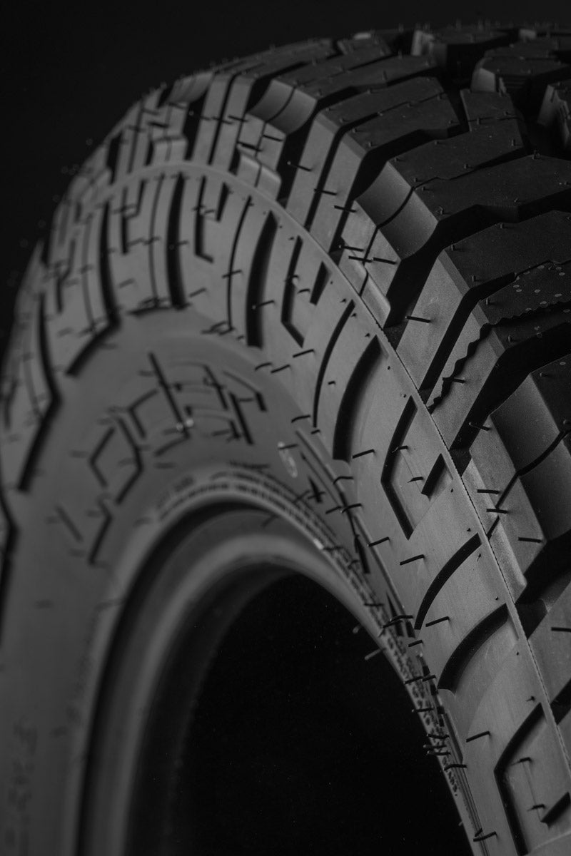Loder AT#2 275/70R18 132S