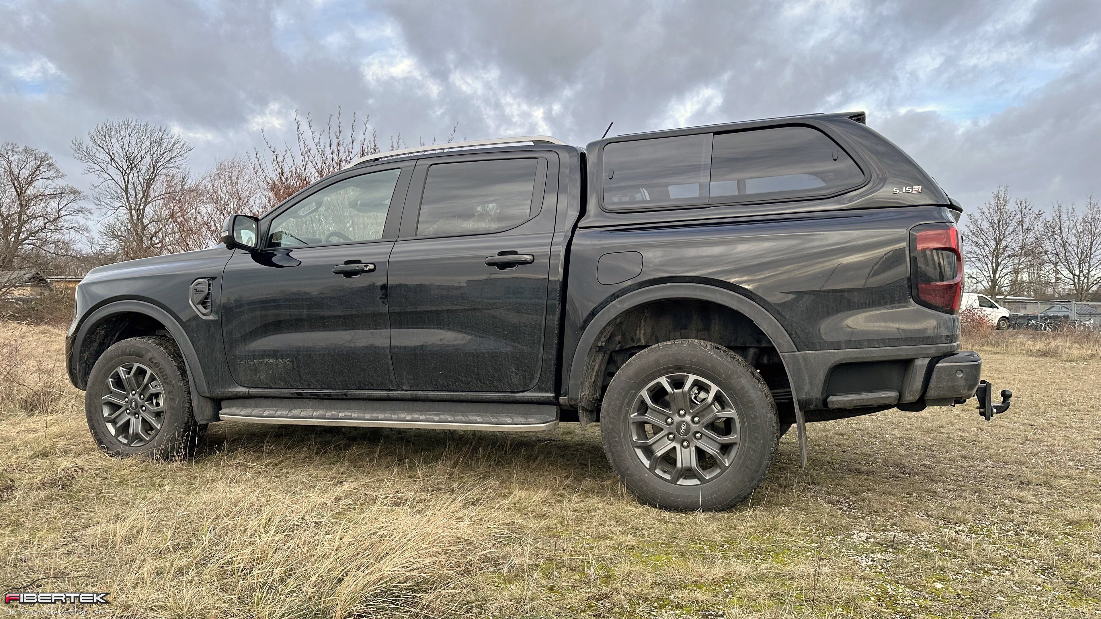 FORD RANGER DOPPELKABINE AB 2023 HARDTOP VERSION 1