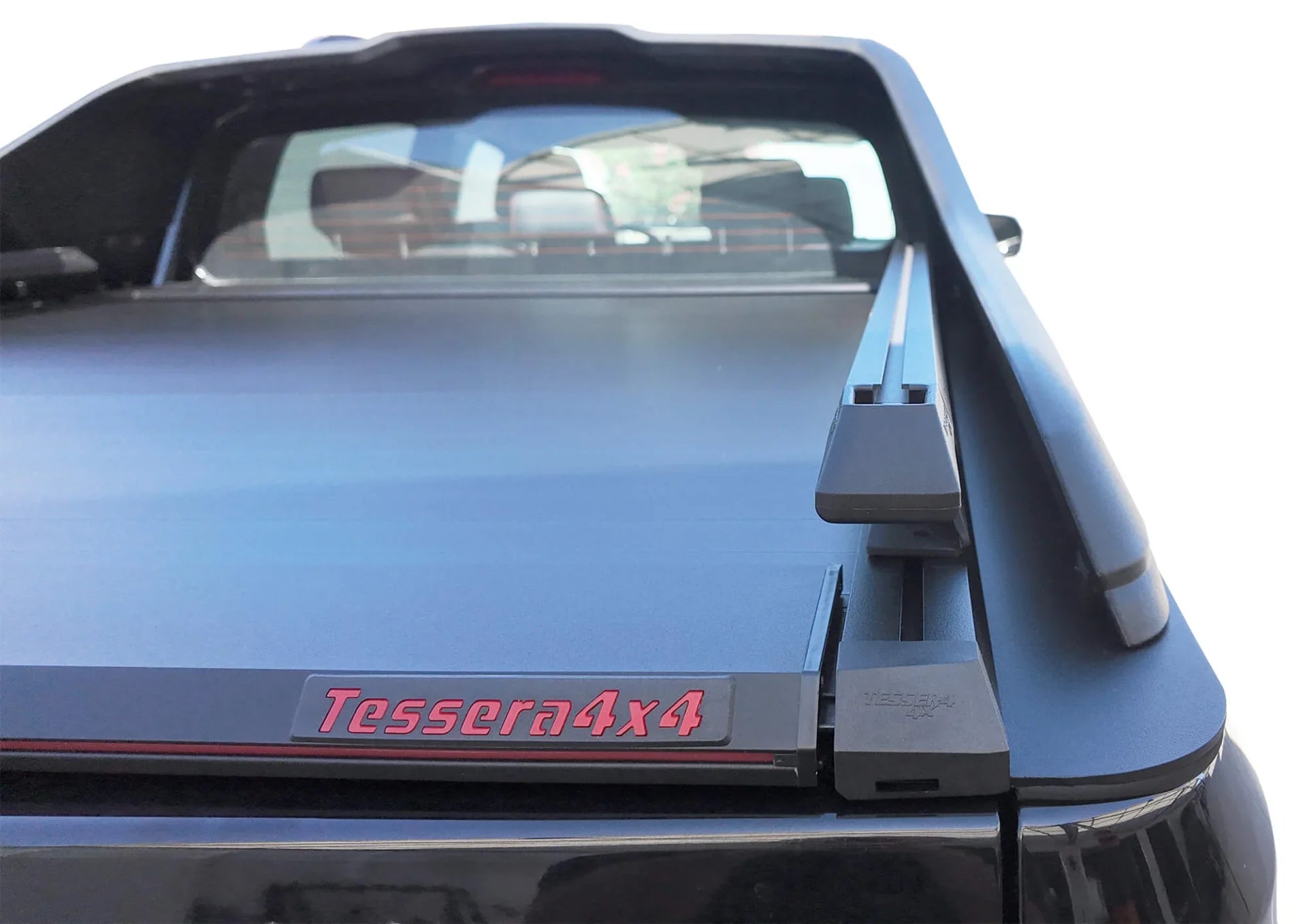 Laderaumabdeckung Tessera SE für Maxus T60 MAX PLUS 2025+ mit OEM rollbar D/C TESS 15451 SE black matt