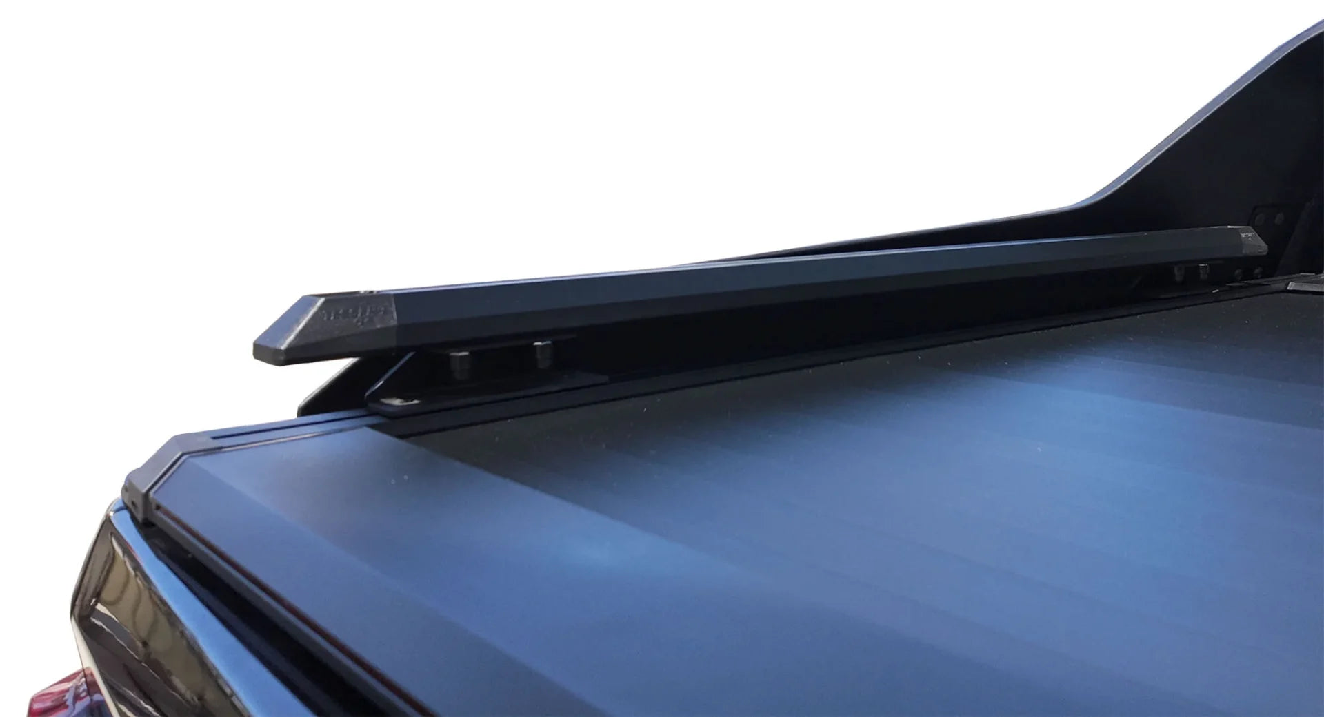 Laderaumabdeckung Tessera SE für Maxus T60 MAX PLUS 2025+ mit OEM rollbar D/C TESS 15451 SE black matt