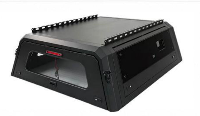 Original-Katalogbild der Pickup-Hardtop-Basisversion mit seitlichen Schiebefenstern – nicht am BAW 212 montiert