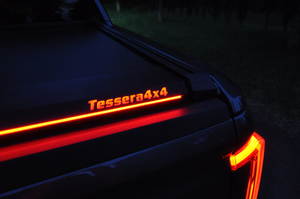 Tessera Roll+ Laderaumabdeckung "Basic" für Volkswagen Amarok Aventura 2023+ D/C Double Cab TESS 14180 ROLL black matt