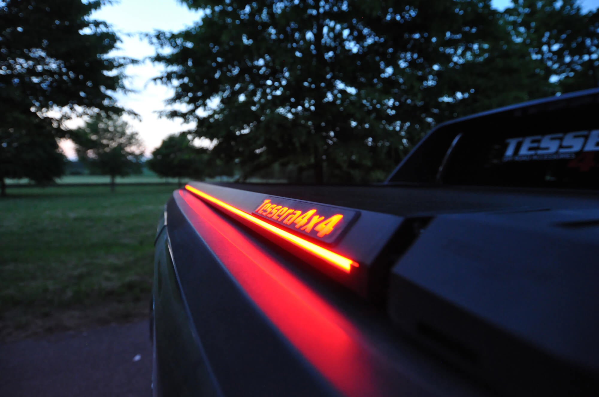 Tessera Roll+ Laderaumabdeckung "Basic" für Volkswagen Amarok Aventura 2023+ D/C Double Cab TESS 14180 ROLL black matt