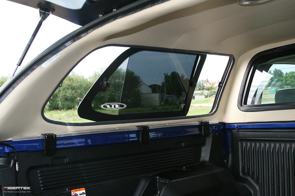 FORD RANGER D-CAB HARDTOP VERSION 1