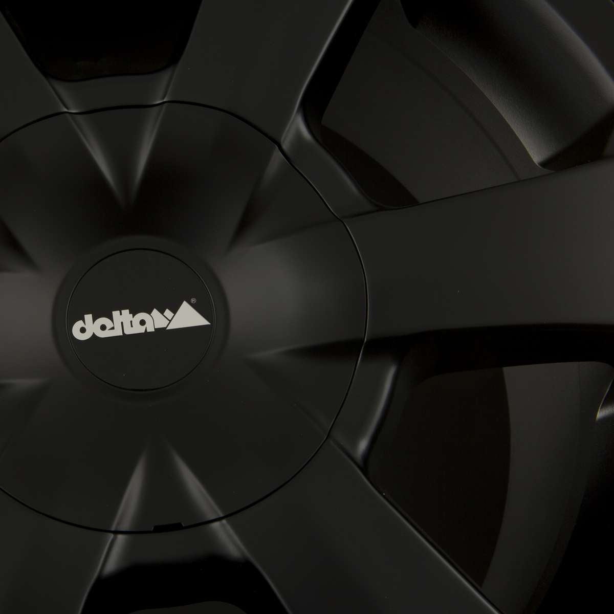 Alurad WP Schwarz Matt Farbe:Schwarz Matt|Einpresstiefe:35|Zollgröße:19