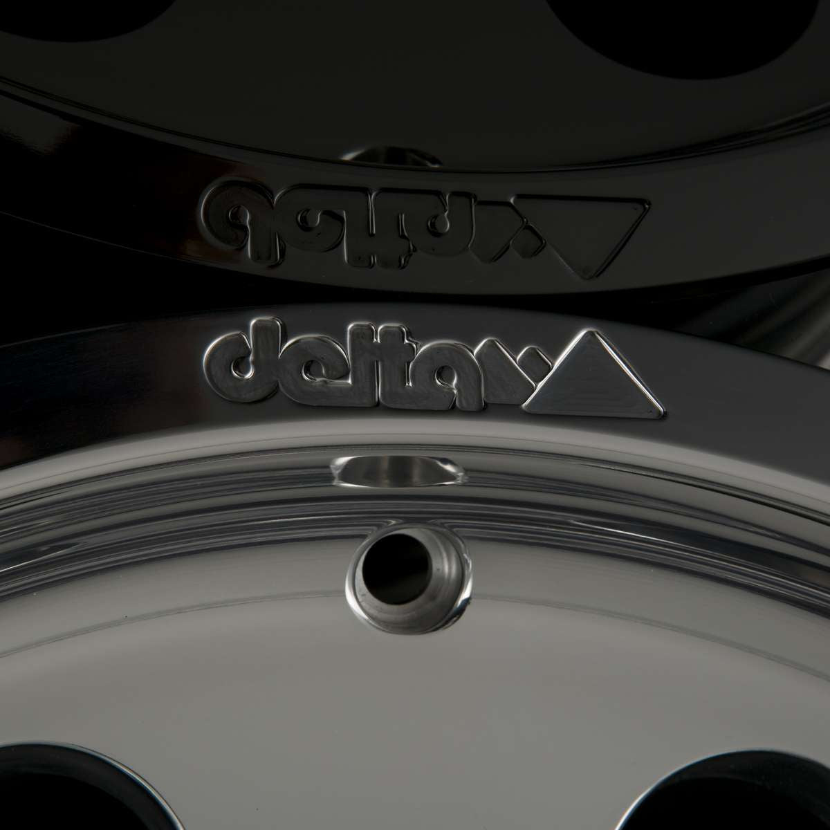 Alurad LegacyForged Polished Color:Silver Natural (without clear coat)|Offset:30|Inch size:18