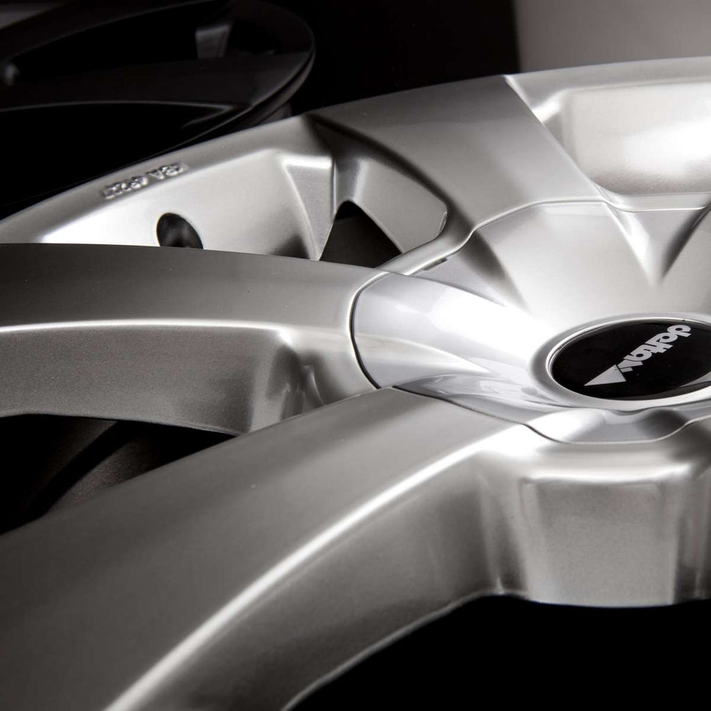 Alloy Wheel WP Silver Colour:Silver|Offset:43|Inch Size:18