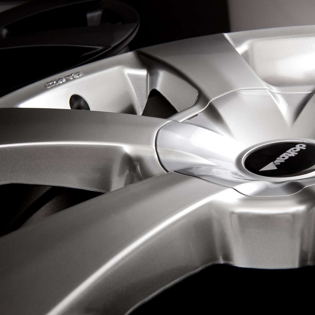 Alurad WP Silber Farbe:Silber|Einpresstiefe:50|Zollgröße:17