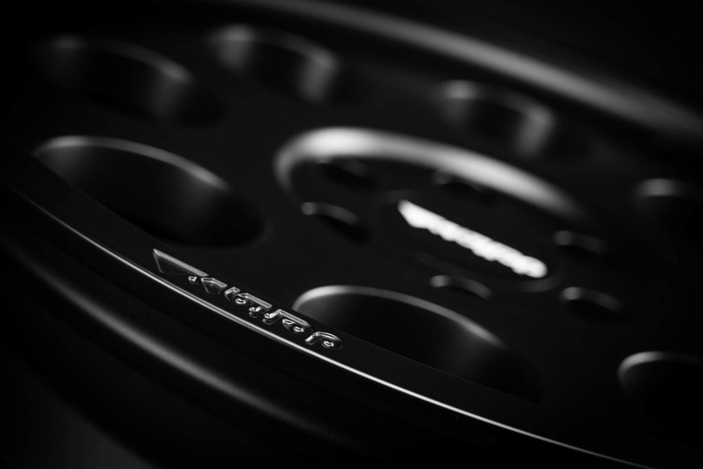 Alloy Wheel Classic Black Matt Color:Black Matt|Offset:20|Inch size:18