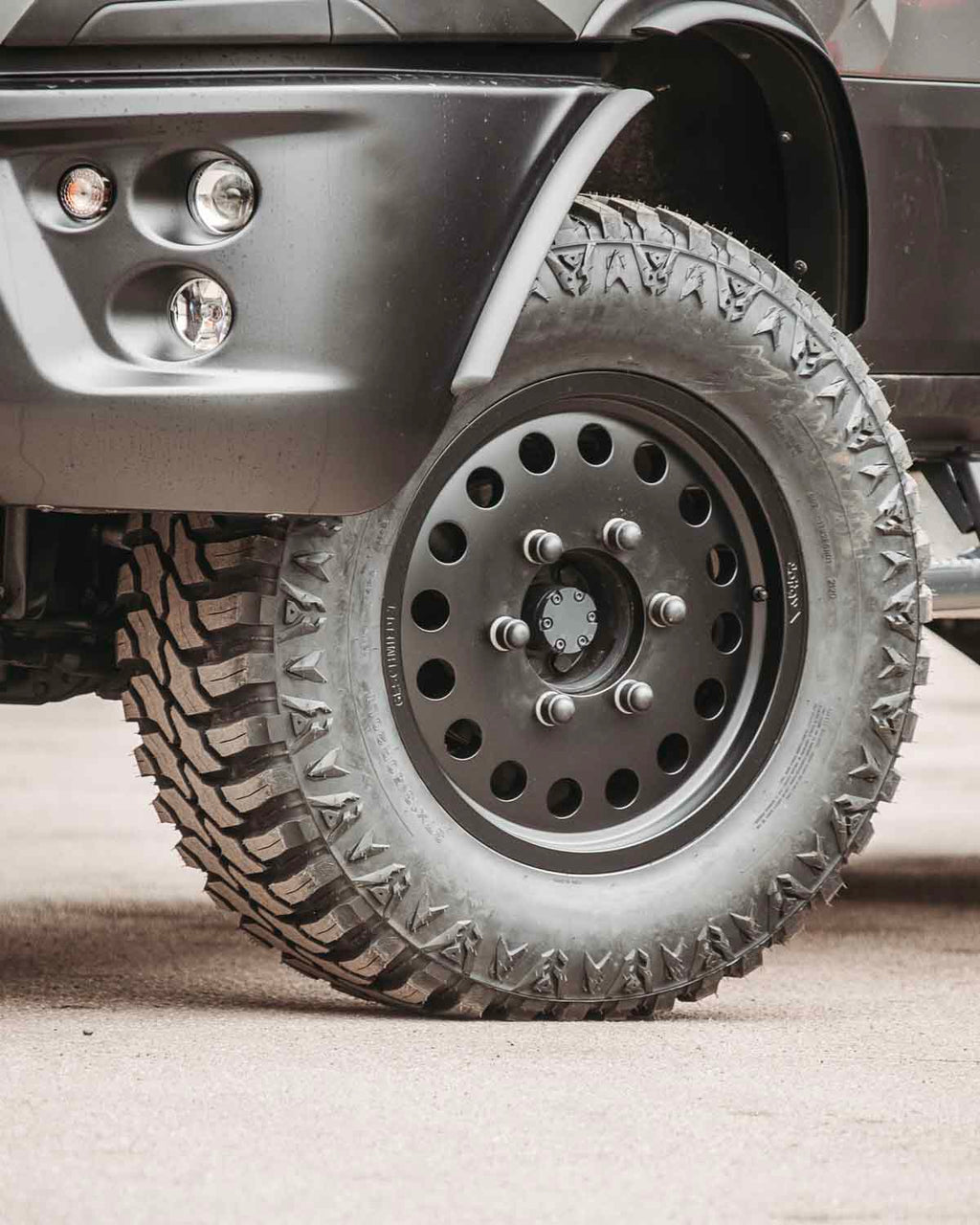 Komplettradsatz Forged5000 20x9,5 | Mileking 37x13.50R20