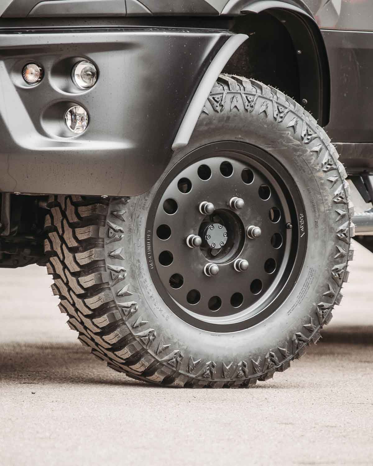 Komplettradsatz Forged5000 20x9,5 | Mileking 37x13.50R20