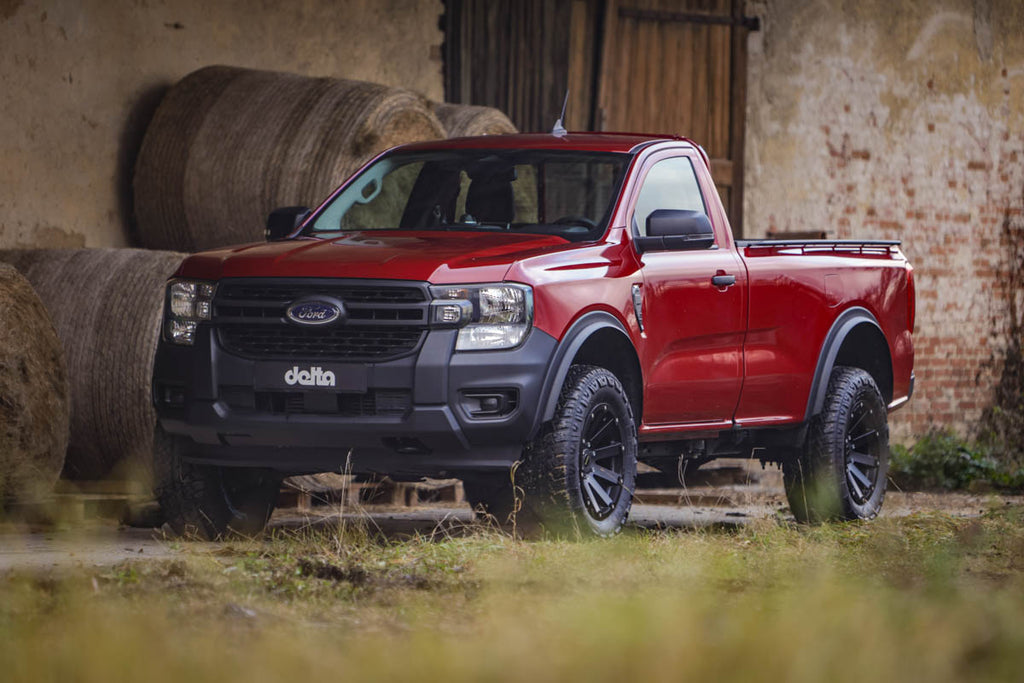 Komplettumbau Ford Ranger mit Liftkit, Hanma und Lodertire 305/60R18