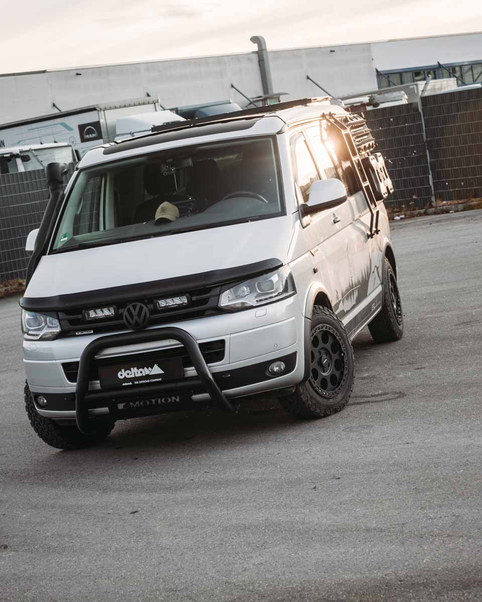 Front bar stainless steel T5 black